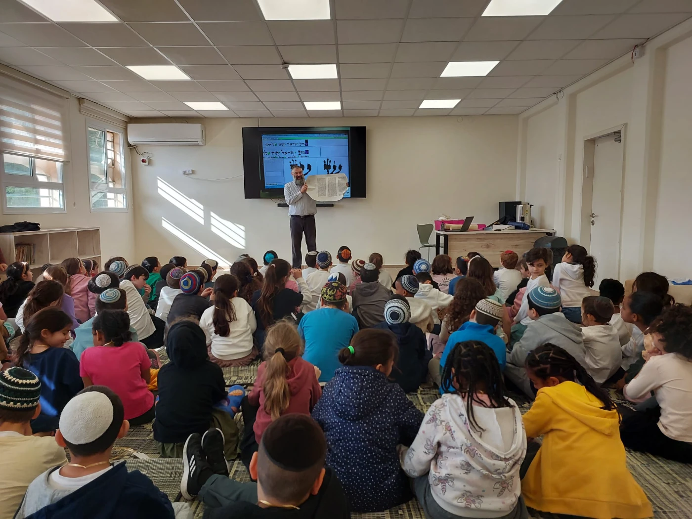 WhatsApp Image 2024-02-19 at 13.19.12 (1)