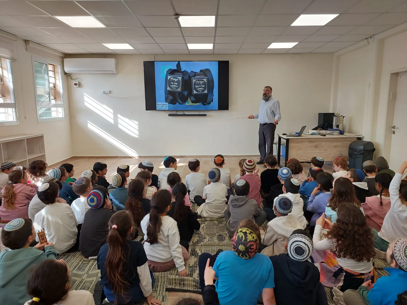 WhatsApp Image 2024-02-19 at 13.19.15 (1)