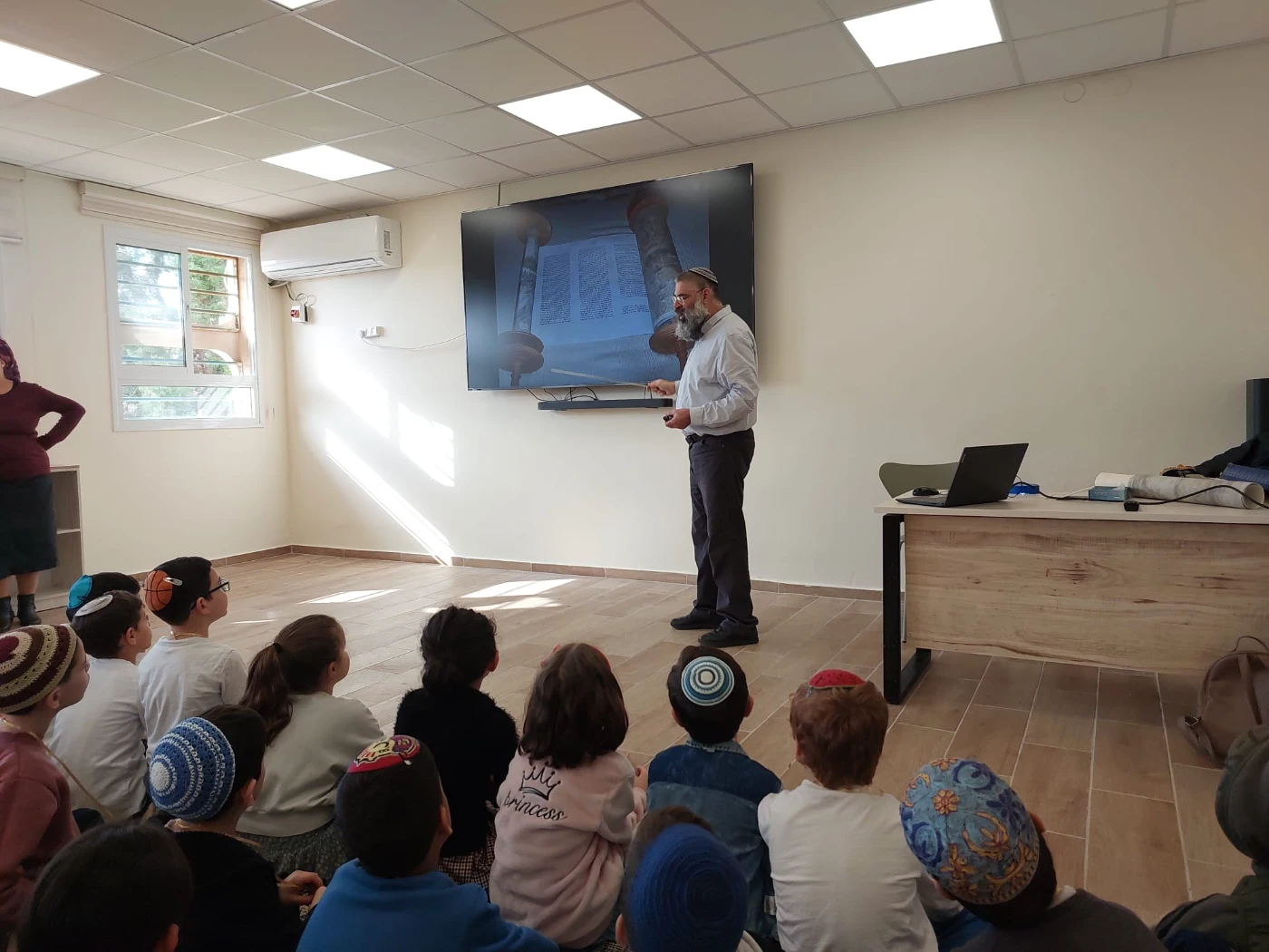 WhatsApp Image 2024-02-19 at 13.19.17